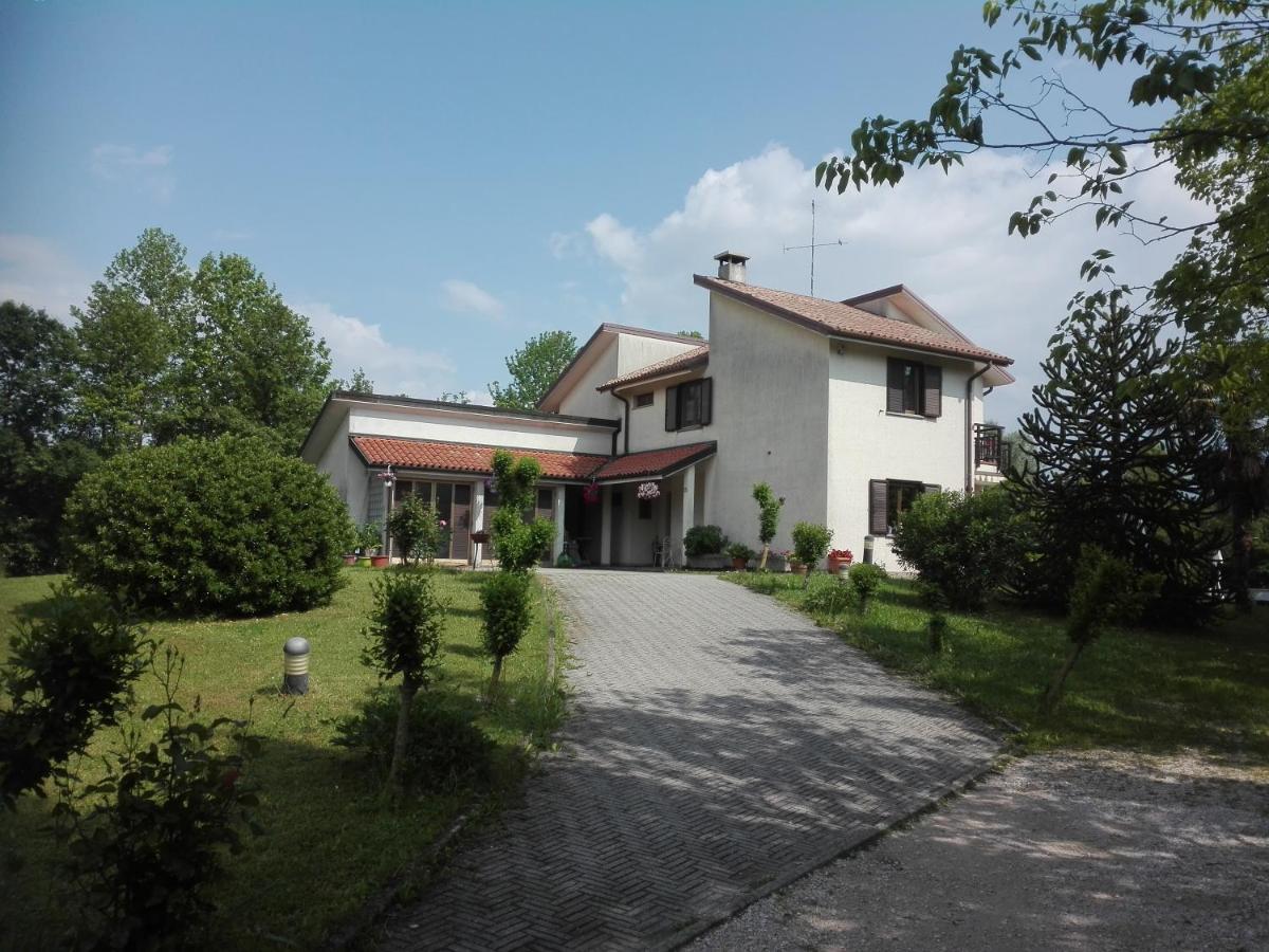 La Vie En Rose Bed and Breakfast Buia Εξωτερικό φωτογραφία
