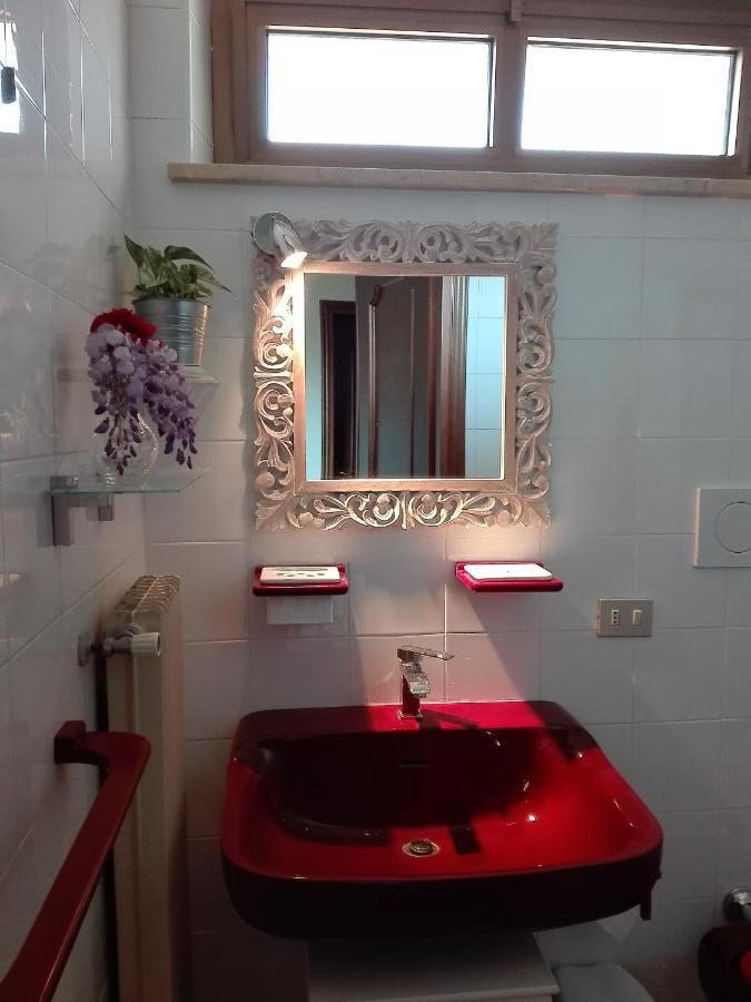 La Vie En Rose Bed and Breakfast Buia Εξωτερικό φωτογραφία
