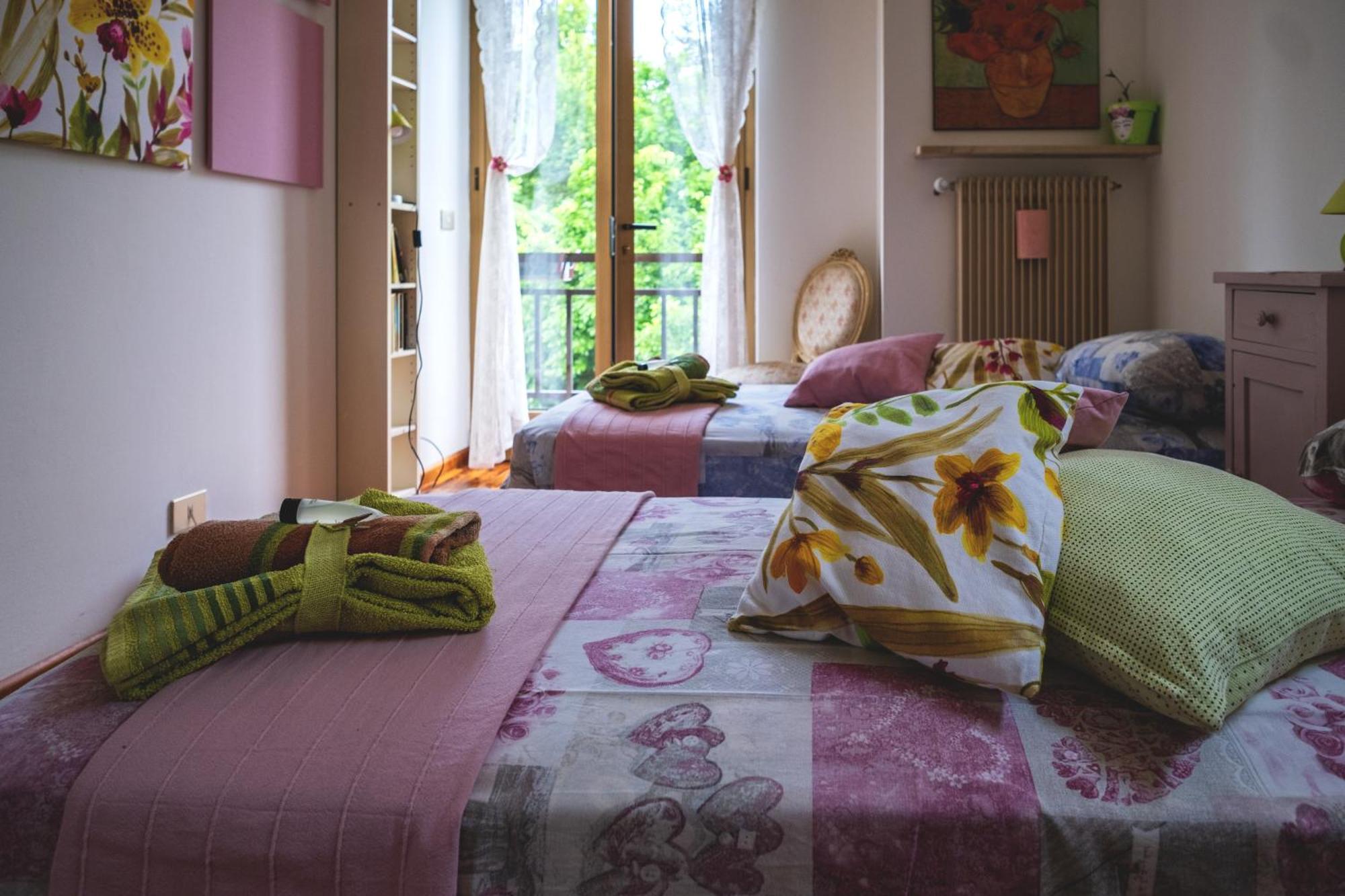 La Vie En Rose Bed and Breakfast Buia Εξωτερικό φωτογραφία