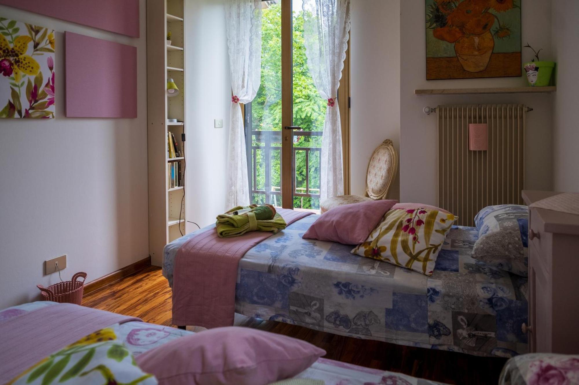 La Vie En Rose Bed and Breakfast Buia Εξωτερικό φωτογραφία